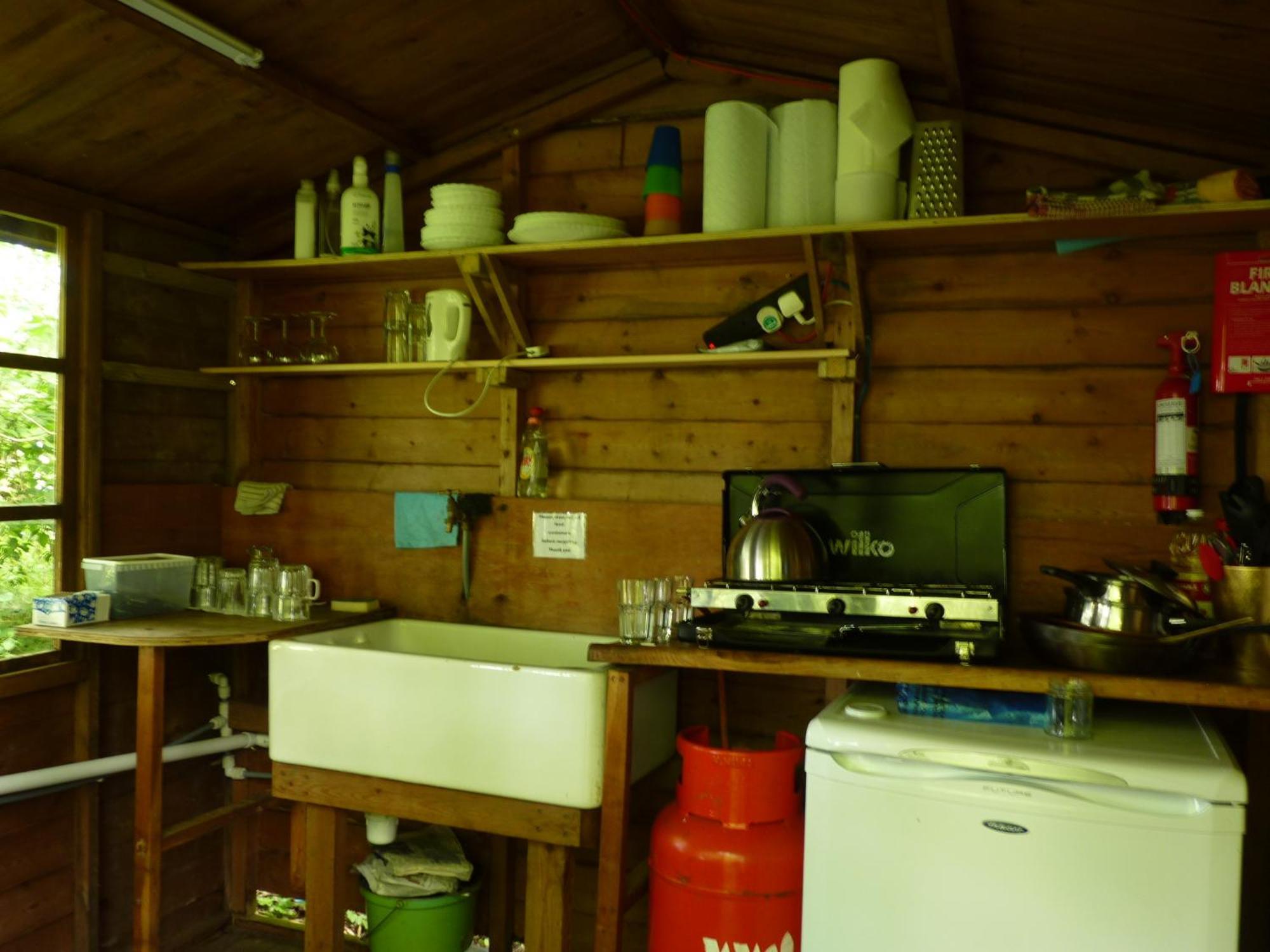 Ceridwen Glamping, Double Decker Bus And Yurts Otel Llandysul Dış mekan fotoğraf