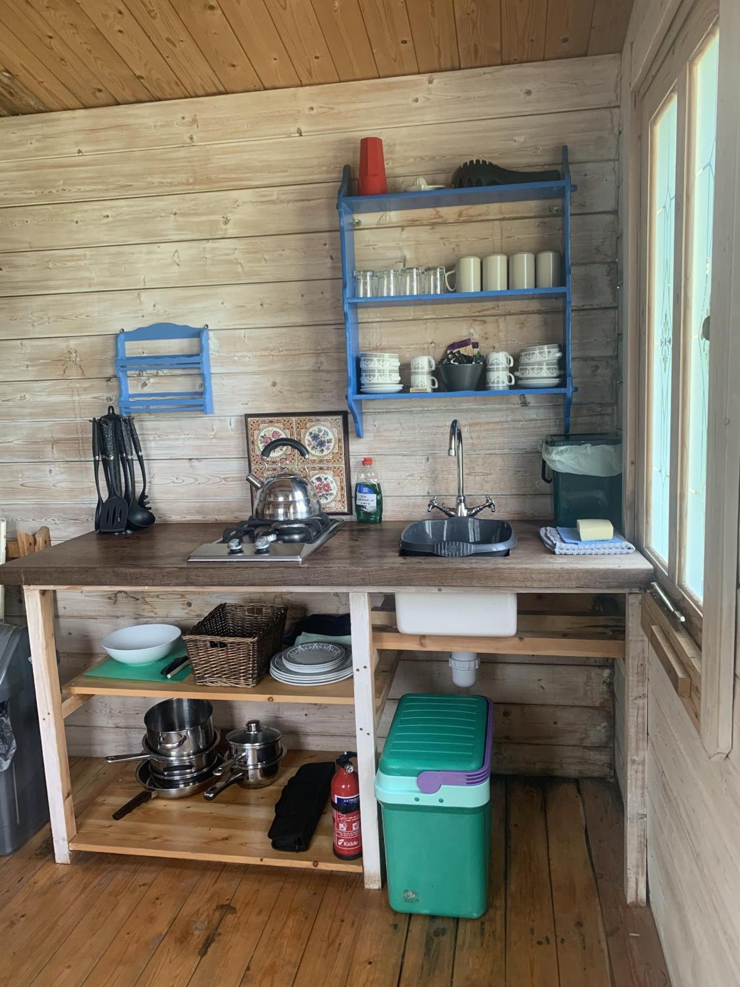 Ceridwen Glamping, Double Decker Bus And Yurts Otel Llandysul Dış mekan fotoğraf